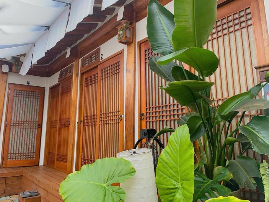 Bibimbap Hanok Gyeongbokgung Guest house