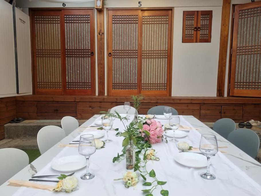 Guest house Bibimbap Hanok Gyeongbokgung Seoul