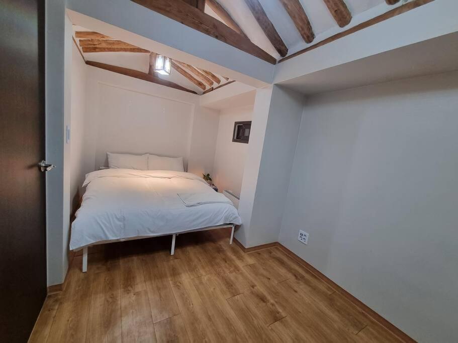 Bibimbap Hanok Gyeongbokgung Guest house Seoul